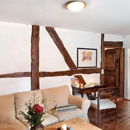 Altes Polchower Pfarrhaus Апартаменты Prebberede