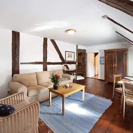 Altes Polchower Pfarrhaus Апартаменты Alt Polchow